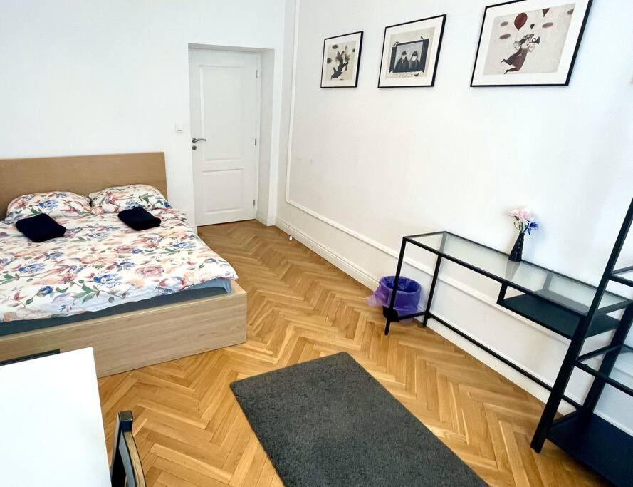 Fantastic Waw - Kp69 Room D Varsó Kültér fotó